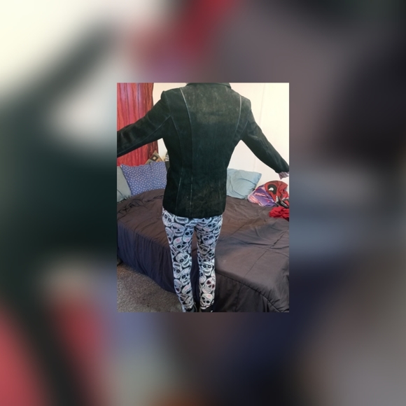 Jacket - Picture 3 of 4
